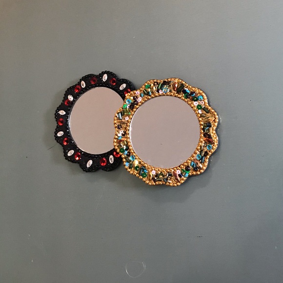Pocket mirrors - Picture 1 of 4